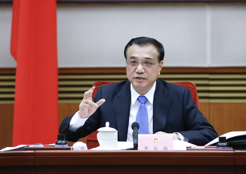 李克強主持召開(kāi)國務(wù)院全體會(huì )議 討論《政府工作報告（征求意見(jiàn)稿）》
