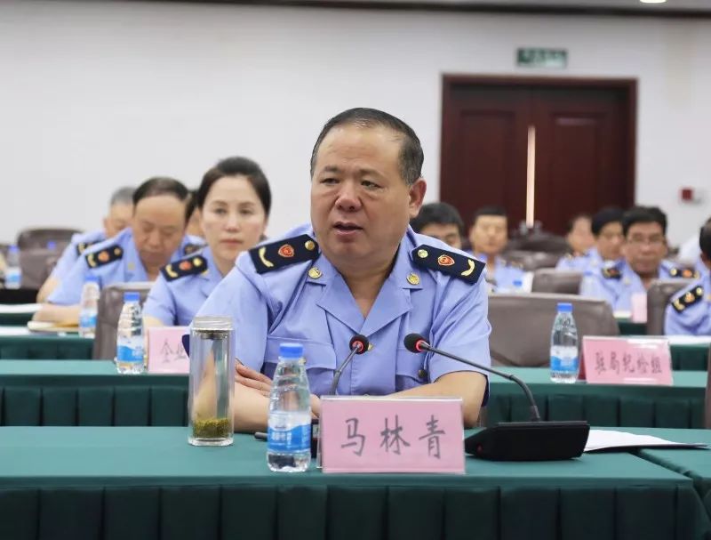 河南省工商局對各地工商窗口政務(wù)服務(wù)便民化等工作開(kāi)展督查1