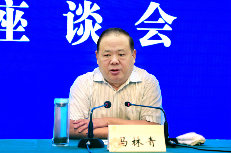河南省工商登記全程電子化工作座談會(huì )在新鄉召開(kāi)